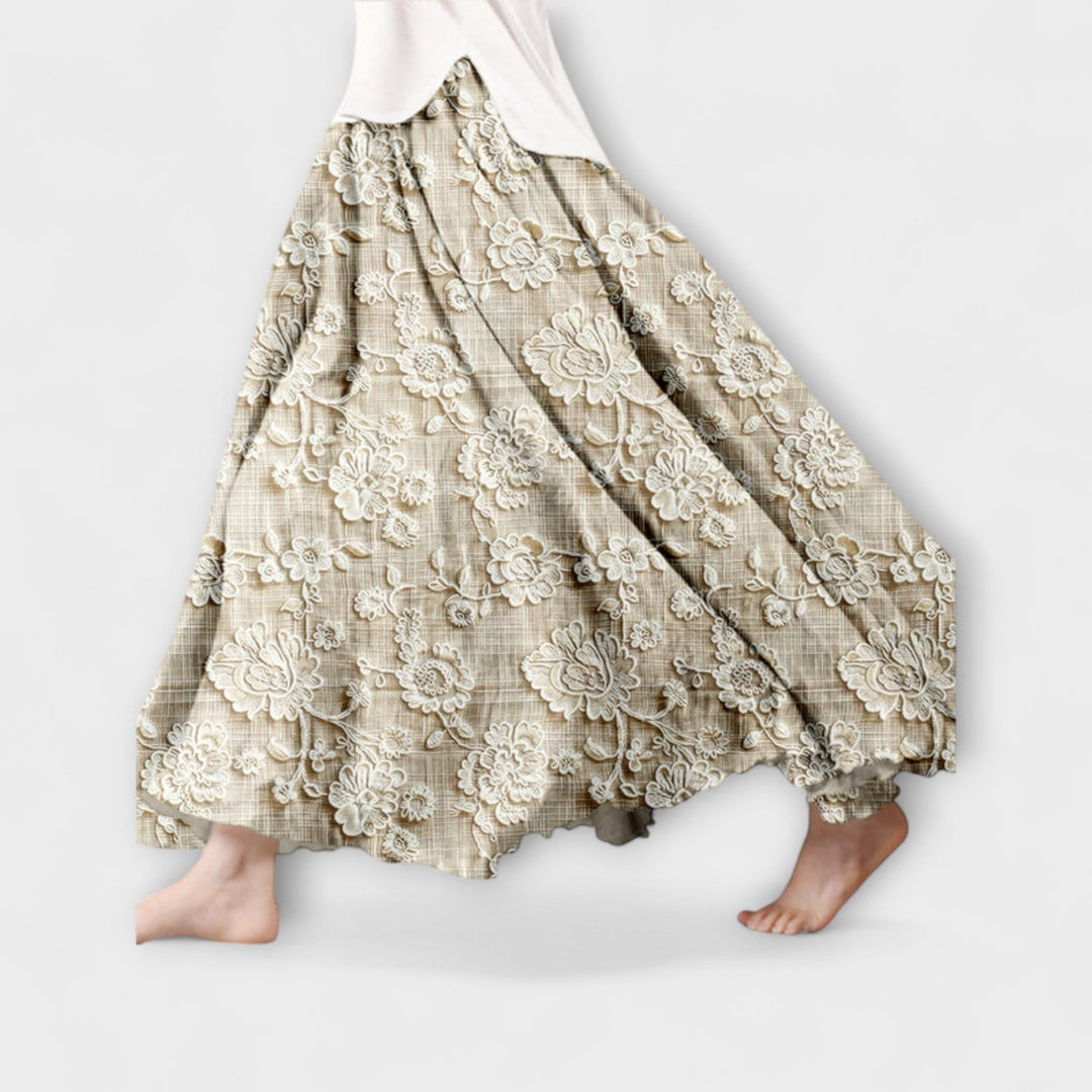 Ava - Rock with floral lace pattern