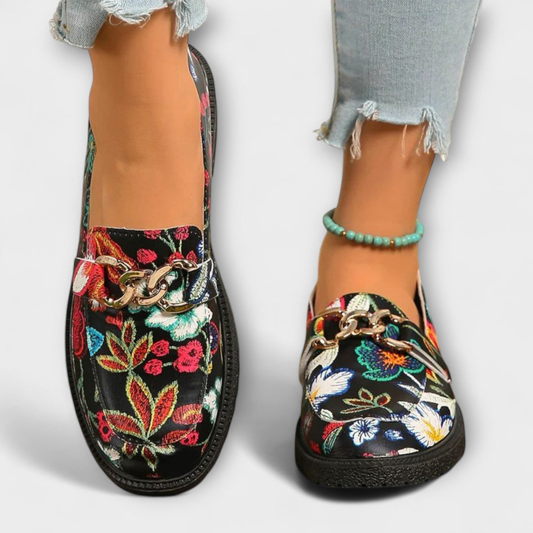 Orla – Elegant multicoloured loafers with a charming floral pattern
