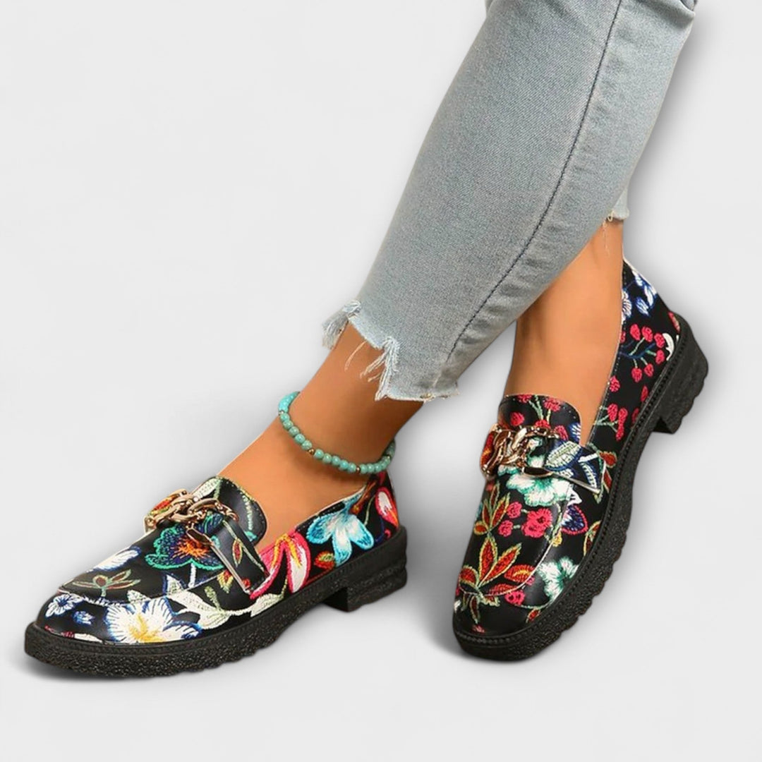 Orla – Elegant multicoloured loafers with a charming floral pattern