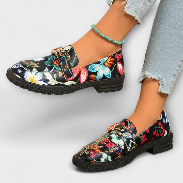 Orla – Elegant multicoloured loafers with a charming floral pattern