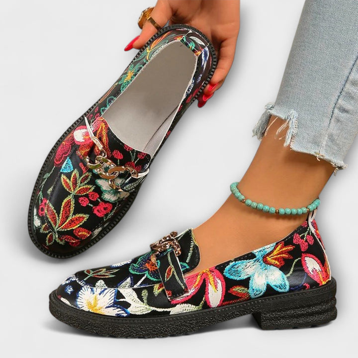Orla – Elegant multicoloured loafers with a charming floral pattern