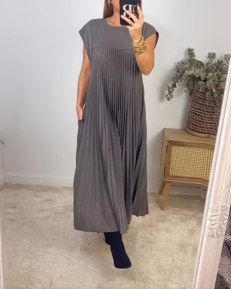 Cella™ - Timeless and Comfortable Dress