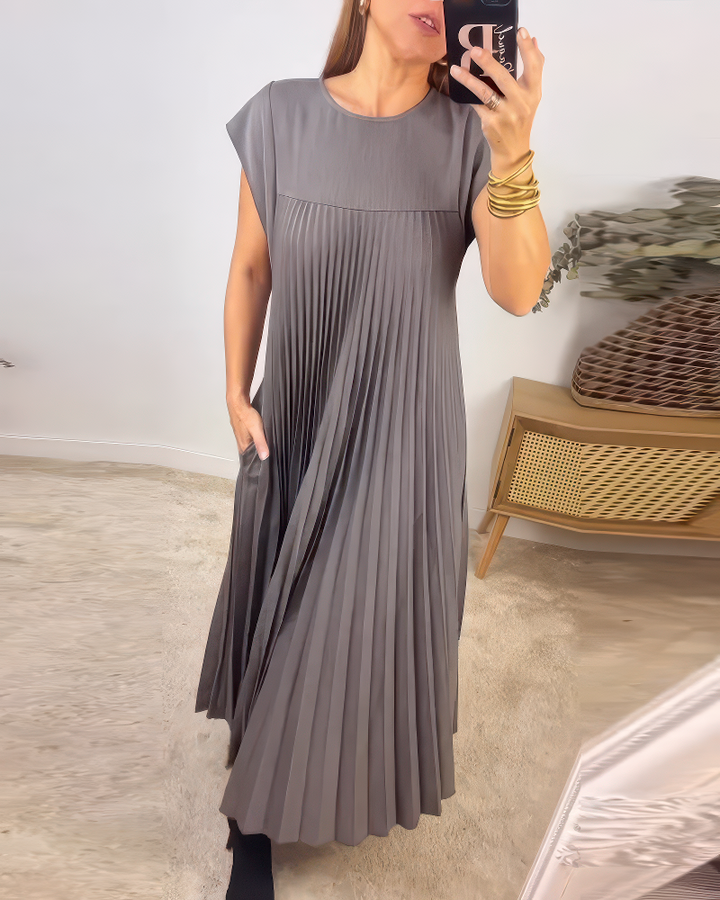 Cella™ - Timeless and Comfortable Dress