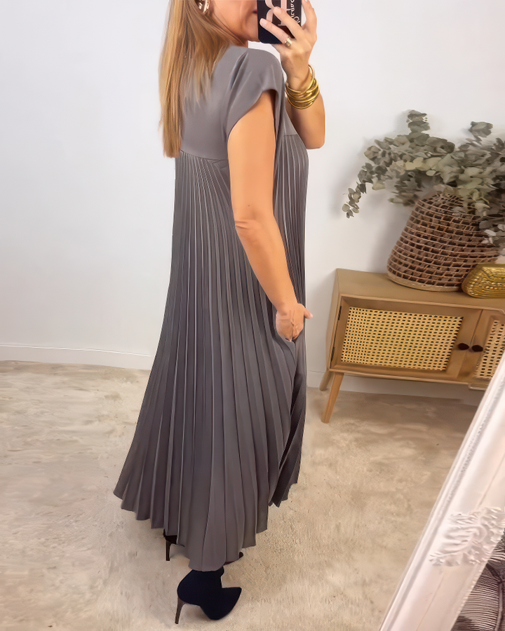 Cella™ - Timeless and Comfortable Dress