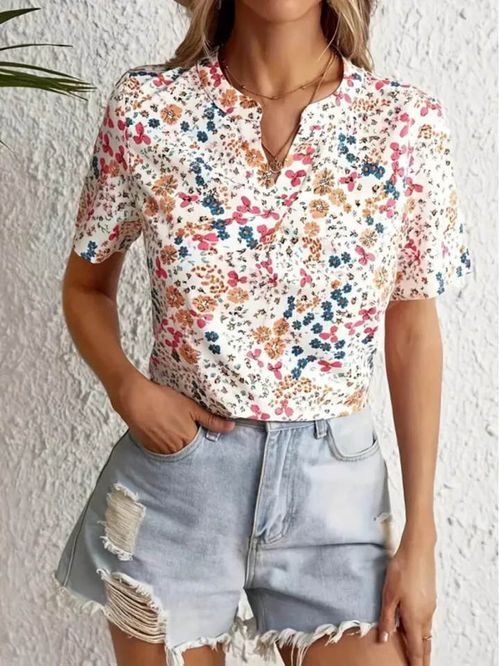 Avery™ - Floral Button-Up Blouse