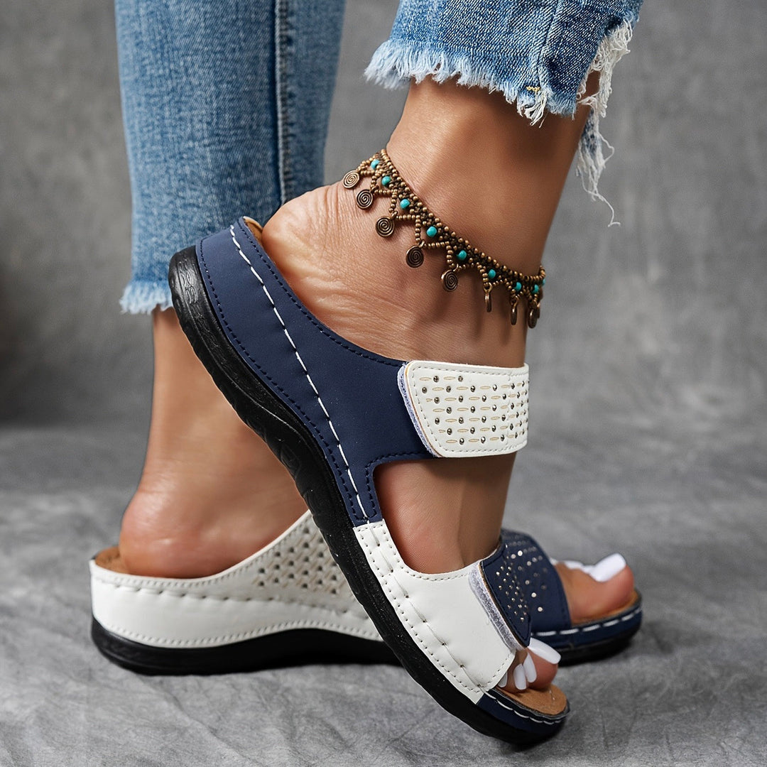 Caroline™ – Slip-On Sandals