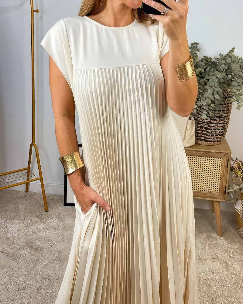 Cella™ - Timeless and Comfortable Dress